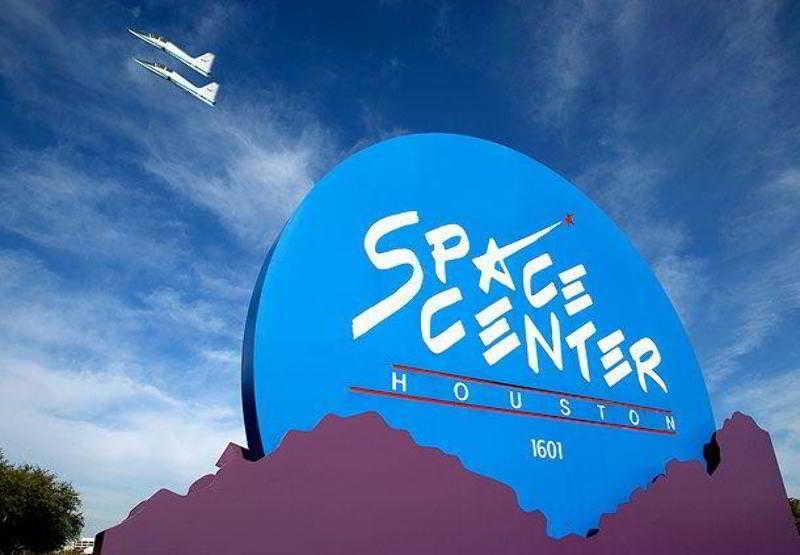 Springhill Suites Houston Nasa/Webster Exterior photo