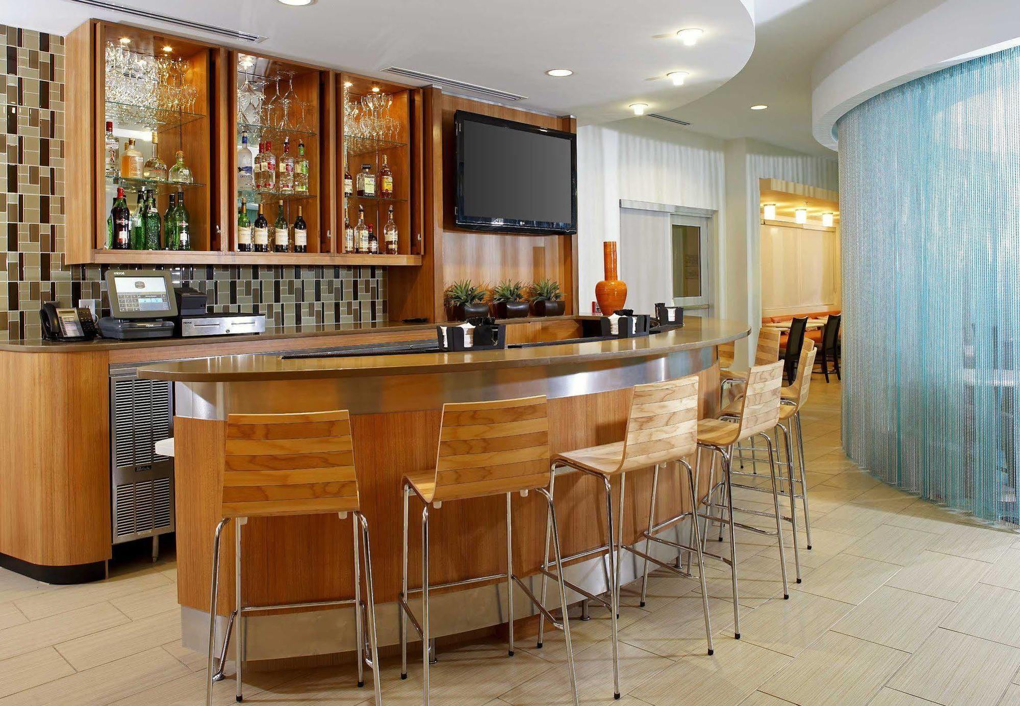 Springhill Suites Houston Nasa/Webster Exterior photo